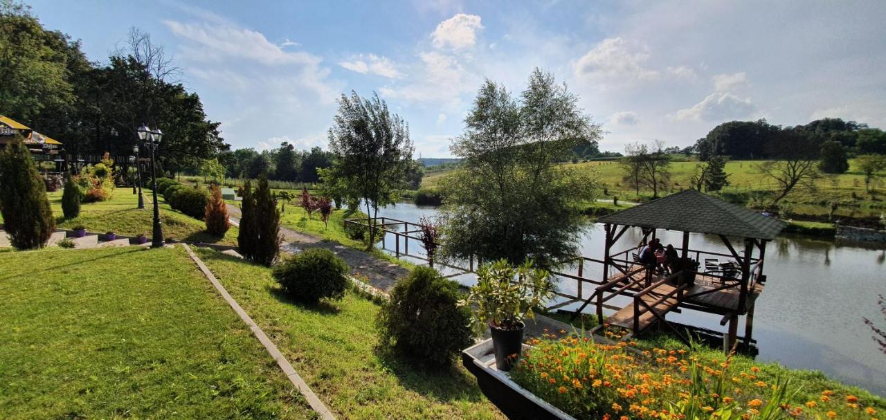 Resavsko Etno Selo Hotel Despotovac Exterior photo